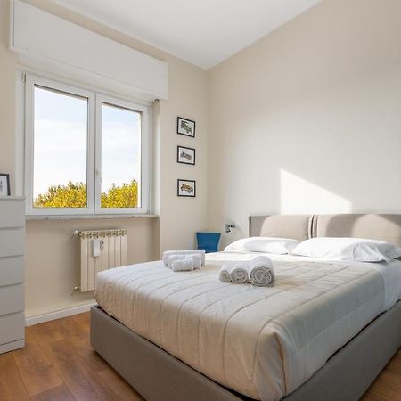 Maiolica Apartment - Free Parking And Great Connection To Linate And Duomo Milan Bagian luar foto